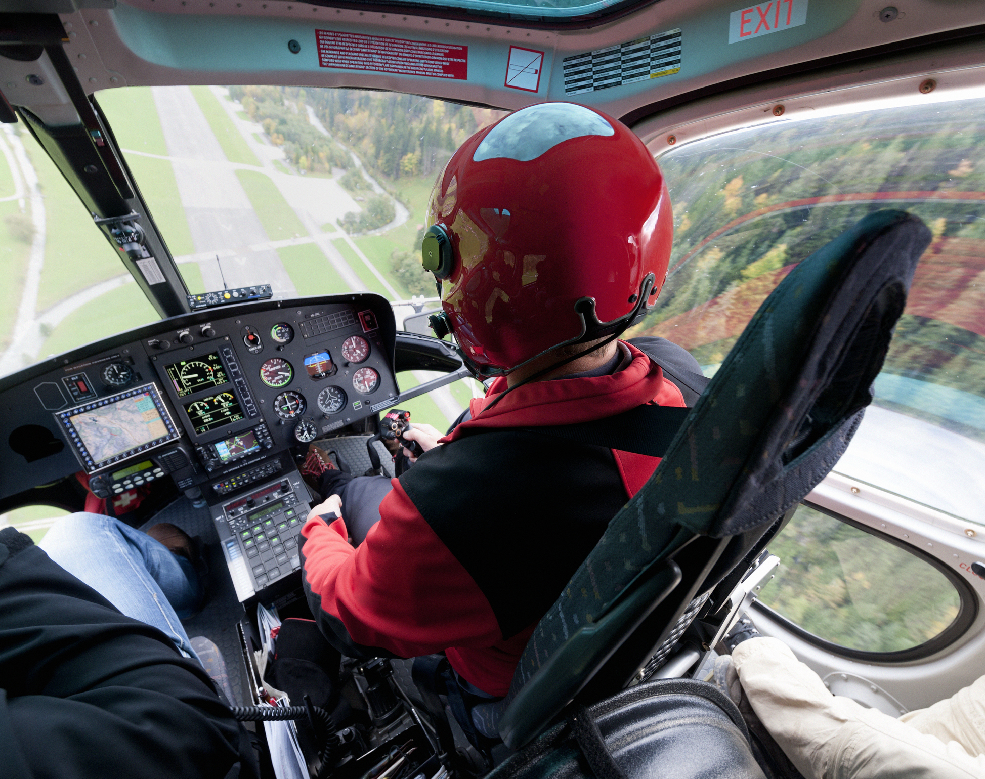 Pilot cockpit